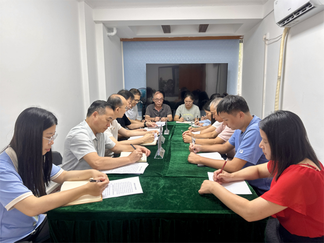 市總工會調(diào)研組到萬秀區(qū)、長洲總工會指導(dǎo)交流工會工作