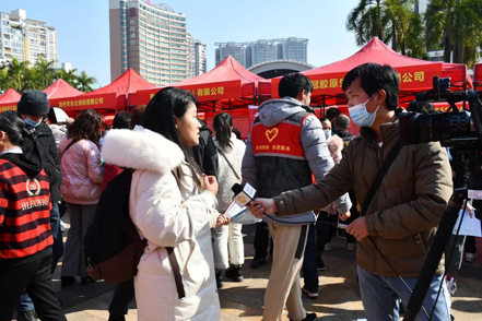 1月31日，梧州市大型戶外招聘活動繼續(xù)進行丨“‘就’在梧州 前‘兔’似錦”春風行動專項招聘會等你來