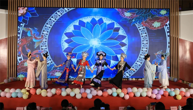 “三八”國際婦女節(jié)期間，我市各級(jí)工會(huì)舉辦系列慶祝活動(dòng)